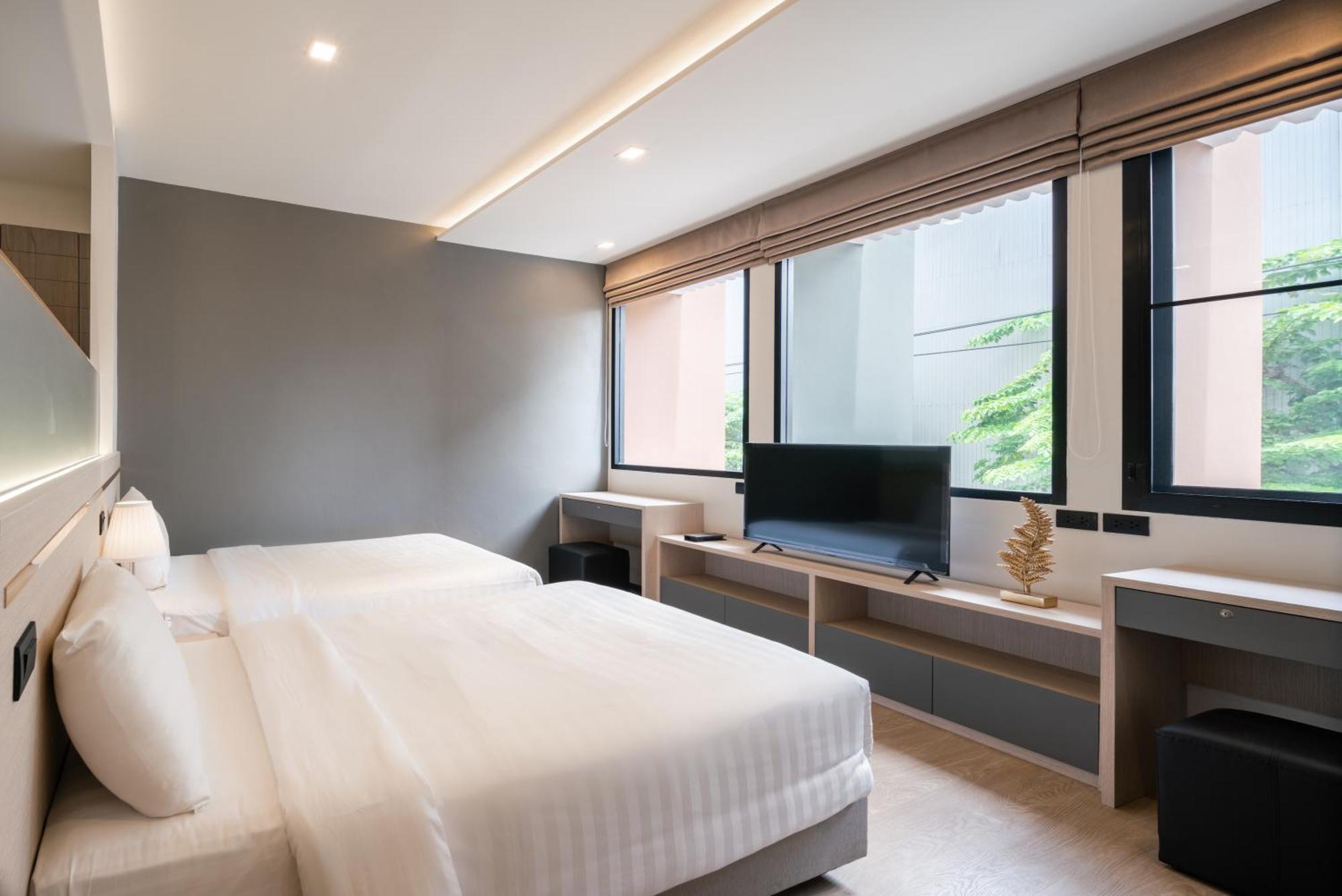 Samyan Serene Hotel Bangkok Exterior photo